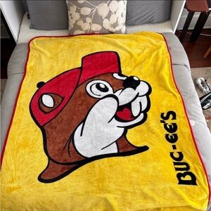 Buc-ee's Yellow and Red Beaver Blanket